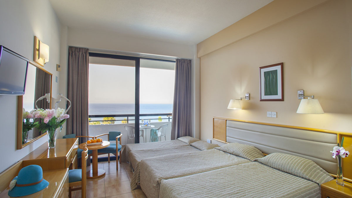 Twin / Double Sea View 